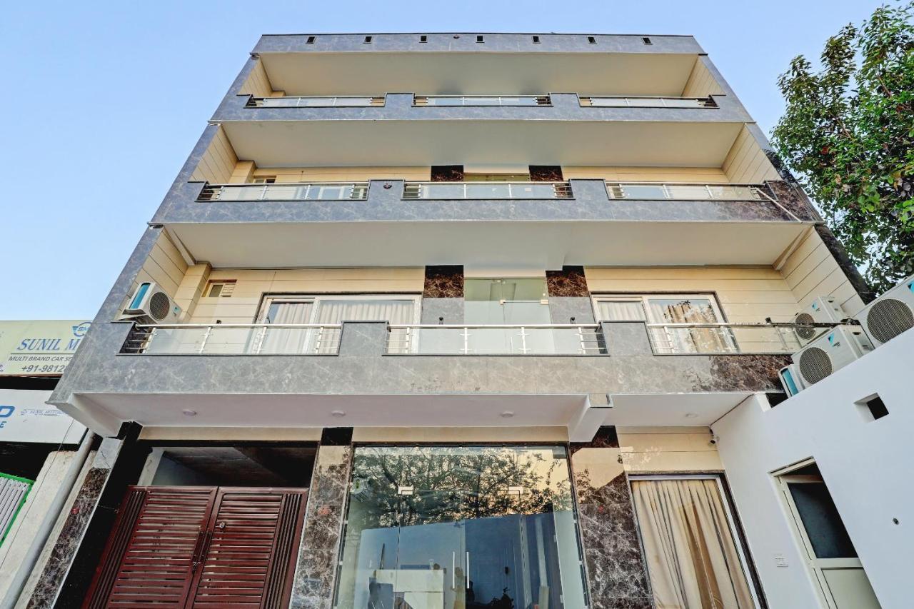 Collection O Hotel Aditya Palace Near Leisure Valley Park Gurgaon Luaran gambar