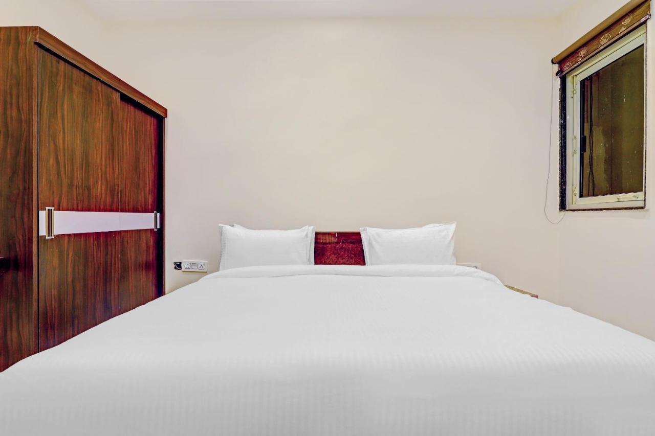 Collection O Hotel Aditya Palace Near Leisure Valley Park Gurgaon Luaran gambar